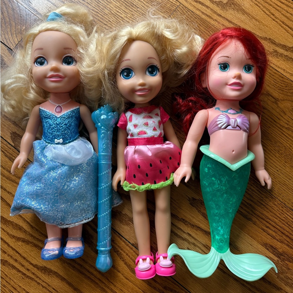 Set of 3 Disney and Mattel play dolls
